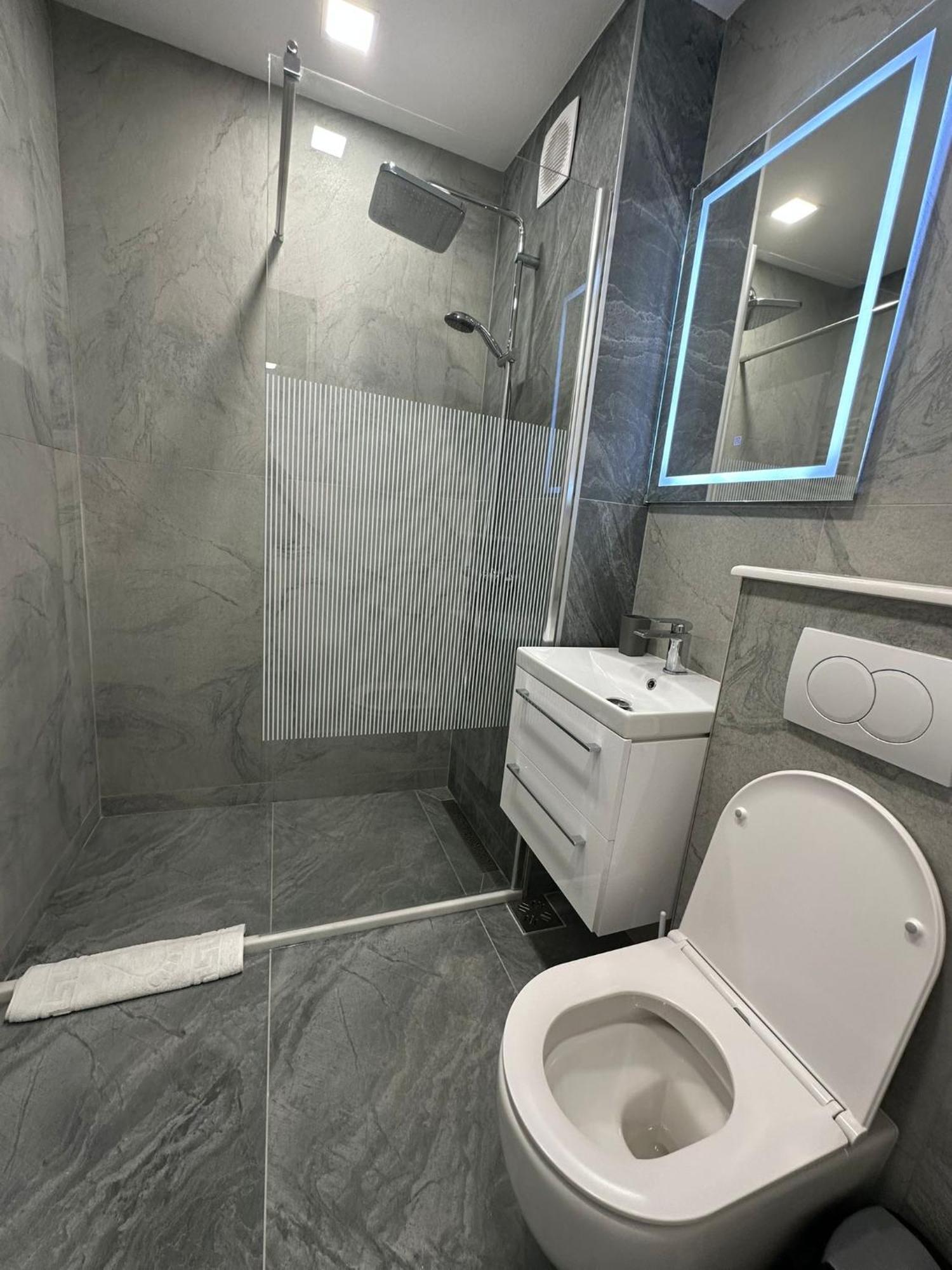 Apartament Ultra Central 3 Apartment Hunedoara Ngoại thất bức ảnh